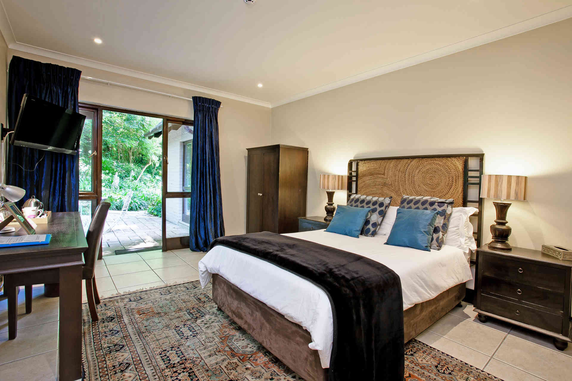 Room 9